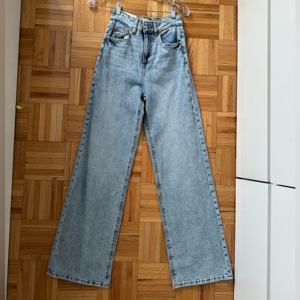 H&M high-rise wide leg stretchy washed jeans EUR 38 / US 6 - will fit S/M!